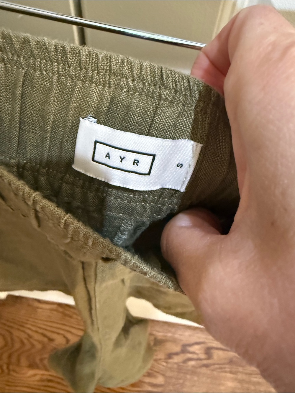AYR The Shimmy Artichoke dip linen short S - Picture 2 of 3